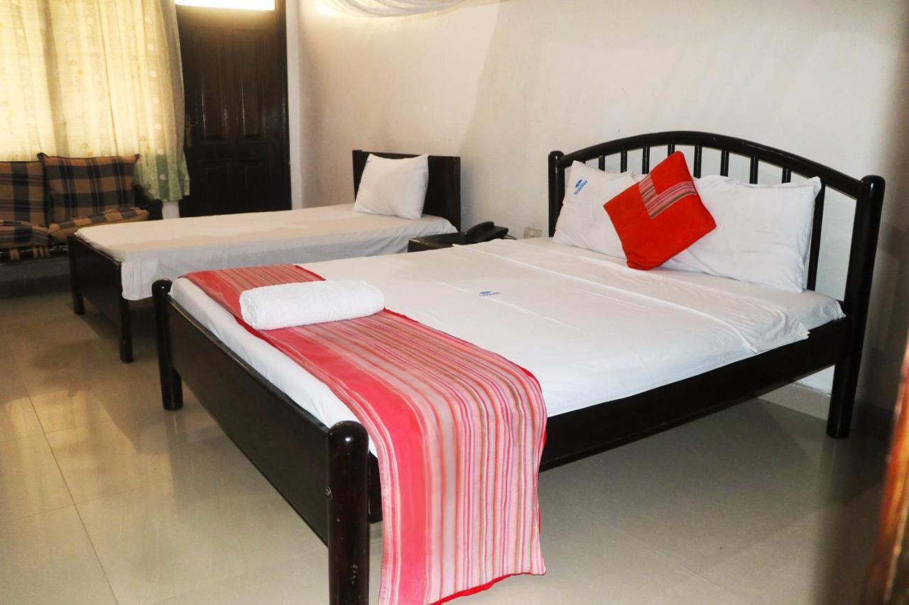 ซานานา คอนเฟอเรนซ์ เซ็นเตอร์ แอนด์ ฮอลิเดย์ รีสอร์ต Hotel มอมบาซา ภายนอก รูปภาพ